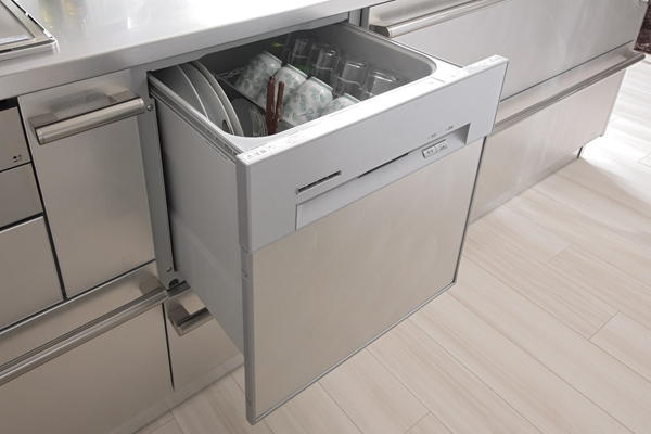Kitchen.  [Dishwasher] Standard equipped with a dishwasher to reduce the burden of housework. Also it has excellent hygiene because dried at high temperature (same specifications)