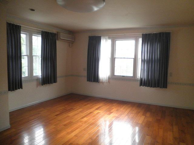 Non-living room. Yang per good