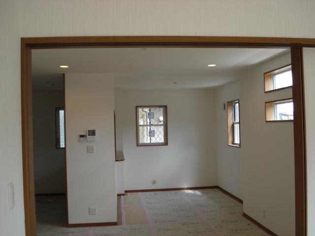 Living. 16.13 Pledge of LDK