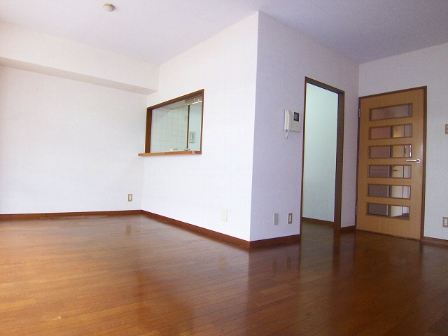 Living and room. Living room of rest with a counter kitchen ~