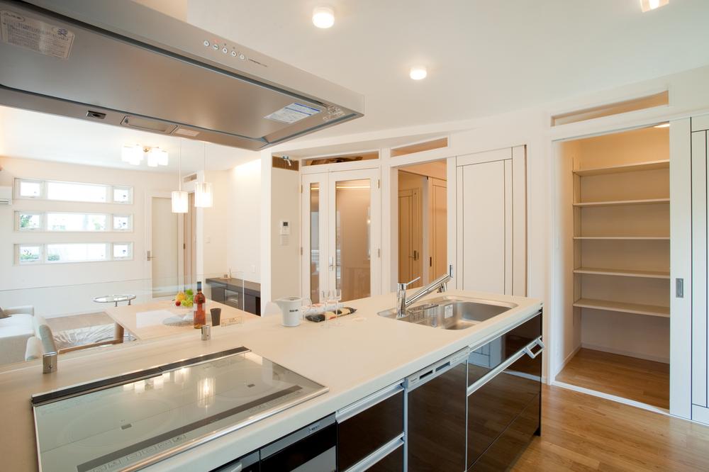 Other. Kitchen next to set up a pantry