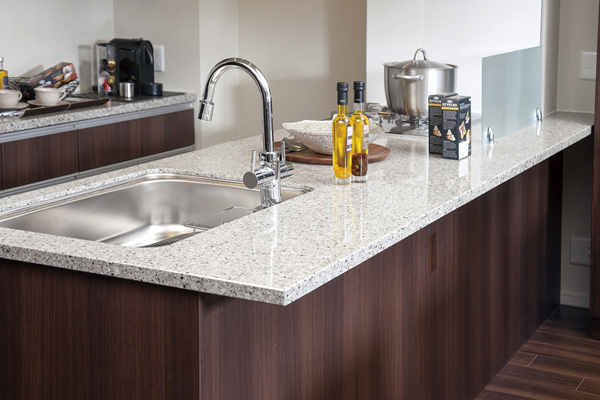 Kitchen.  [Fiore Stone] Top plate of the counter, About 93% of artificial stone natural crystal "Fiorentino Stone". water ・ Difficult dirt penetration, Scratch is also hard luck specification (same specifications)
