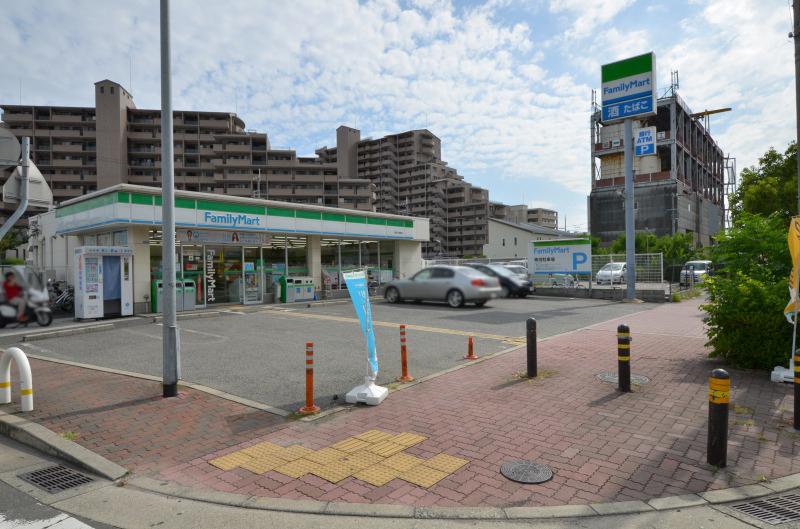 Convenience store. 113m to FamilyMart Nishinomiya Imazuminato shop