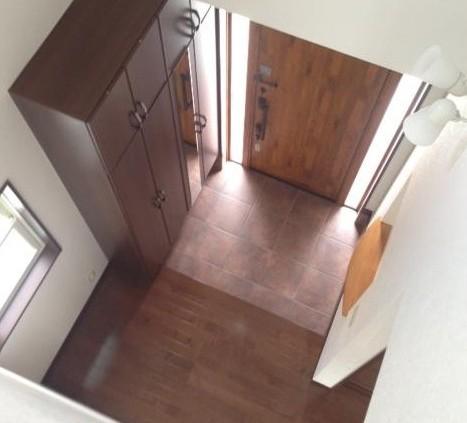 Entrance. Heisei 21 October Built in Built shallow housing.