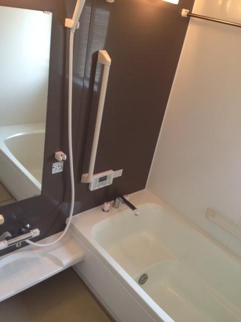 Bathroom. With bathroom drying heater system bus is 1 tsubo type.