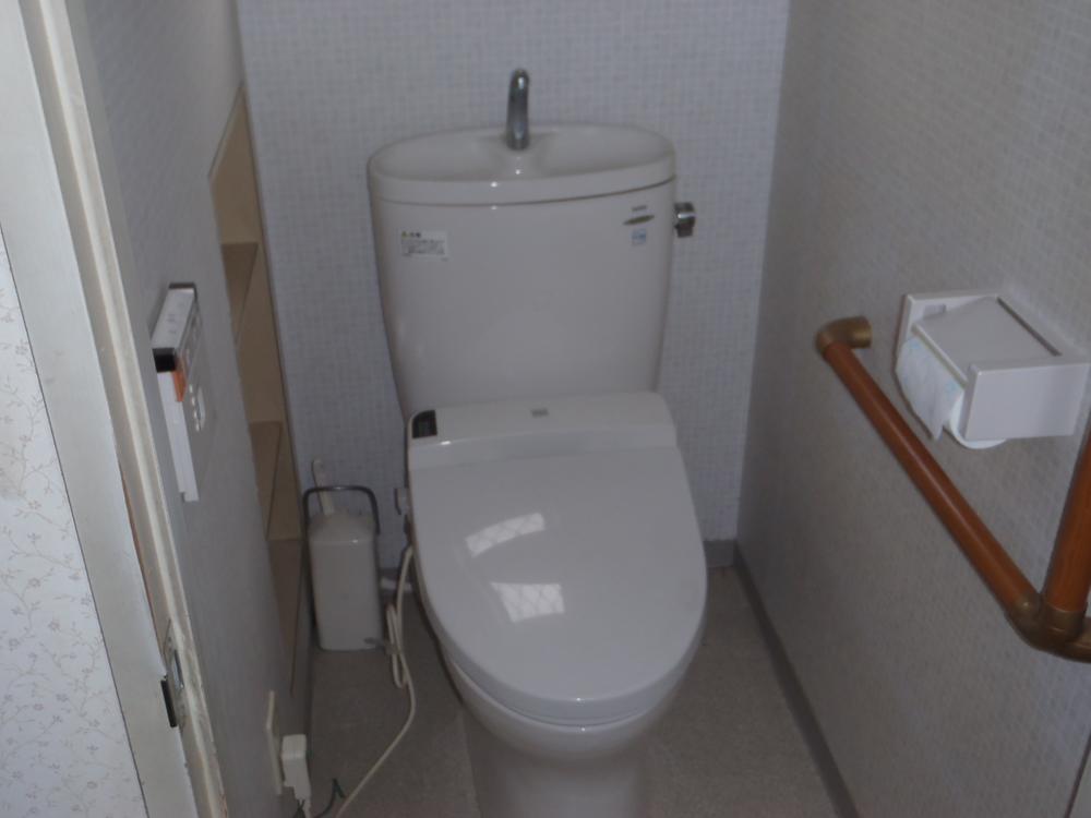 Toilet. Room (May 2013) Shooting