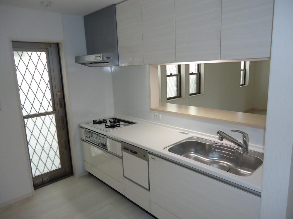 Kitchen. Room (August 2013) Shooting