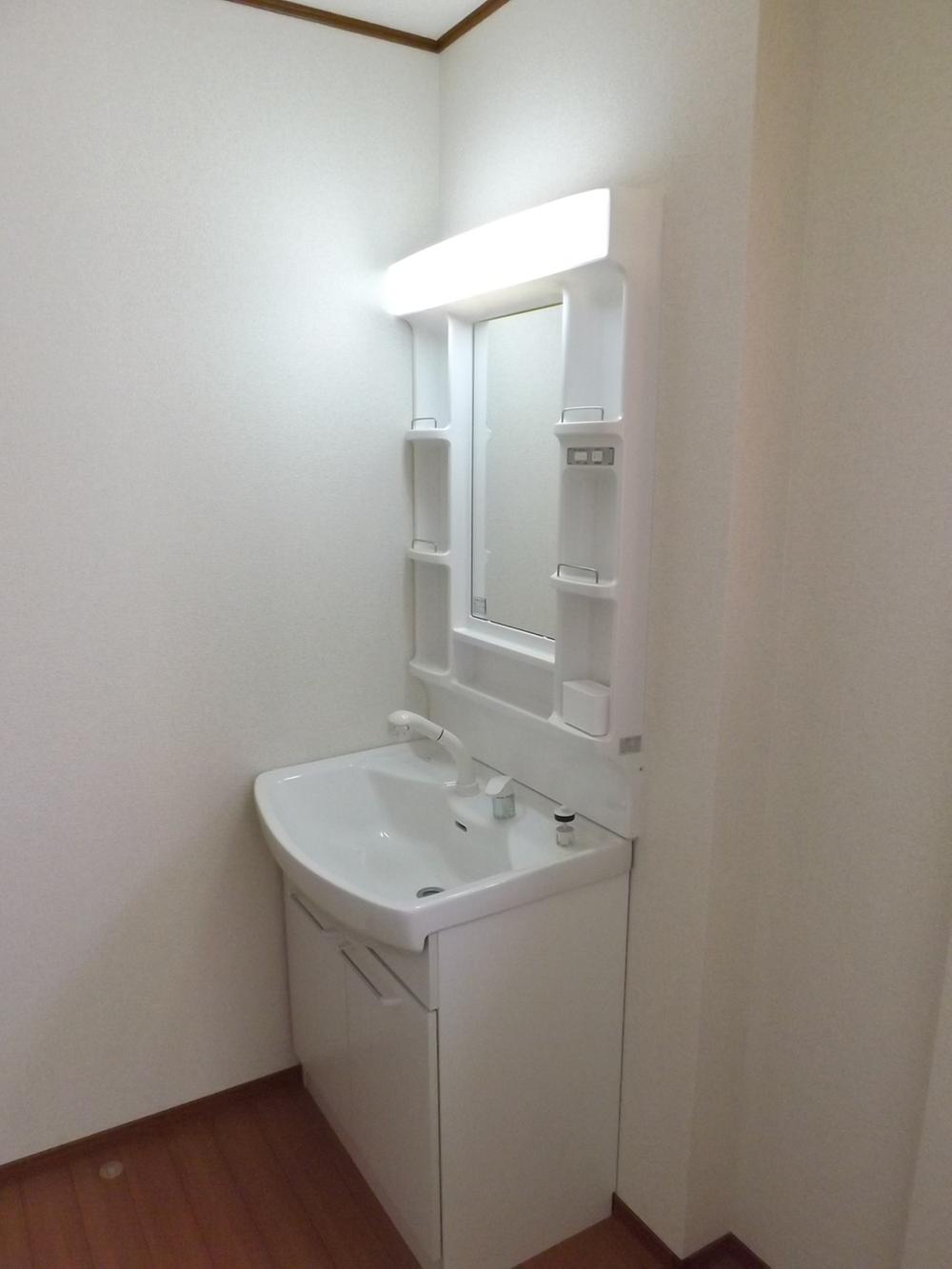 Other Equipment. Same specifications photos (basin)