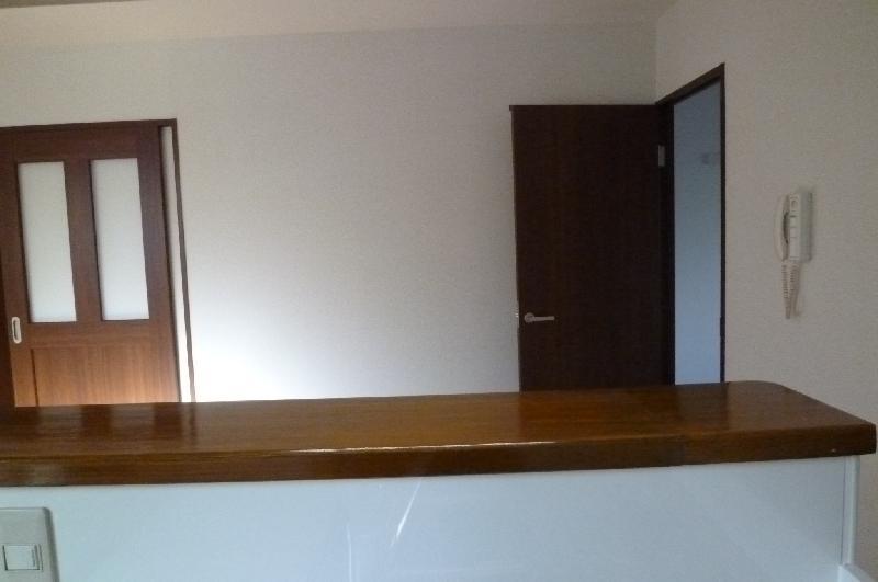 Living and room. Counter Kitchen