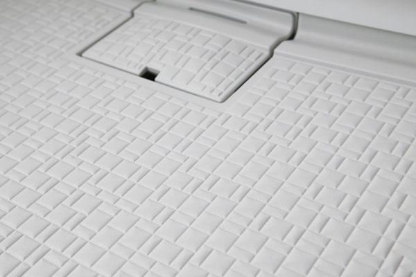 Bathing-wash room.  [Thermo Floor] Thermo floor has been adopted to be less likely to feel the coldness on the back foot (same specifications)
