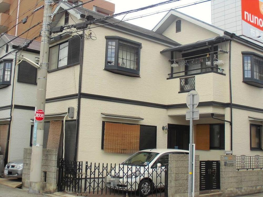 Local appearance photo