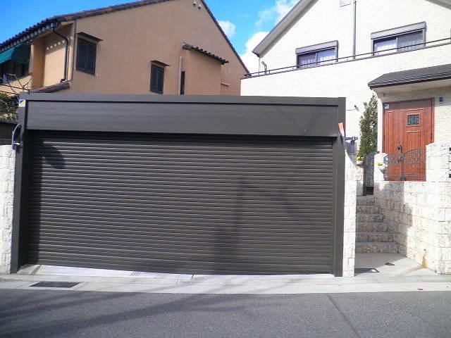 Parking lot. Local (06 May 2013) Shooting