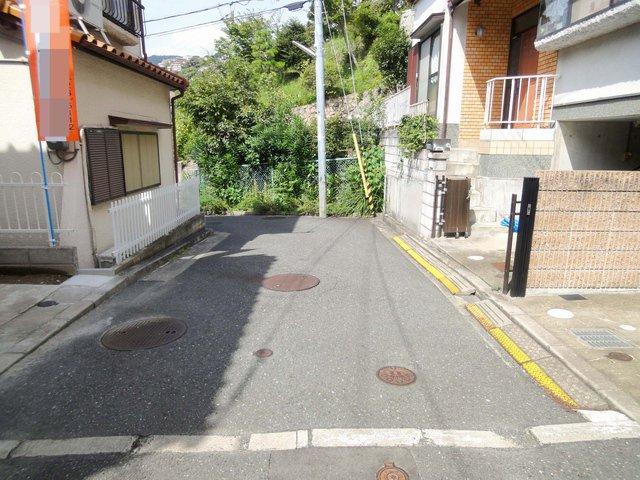 Local photos, including front road. Many natural, Living environment is also good KinoeYoen area!