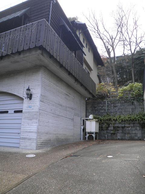 Local appearance photo. It is the room carefully your