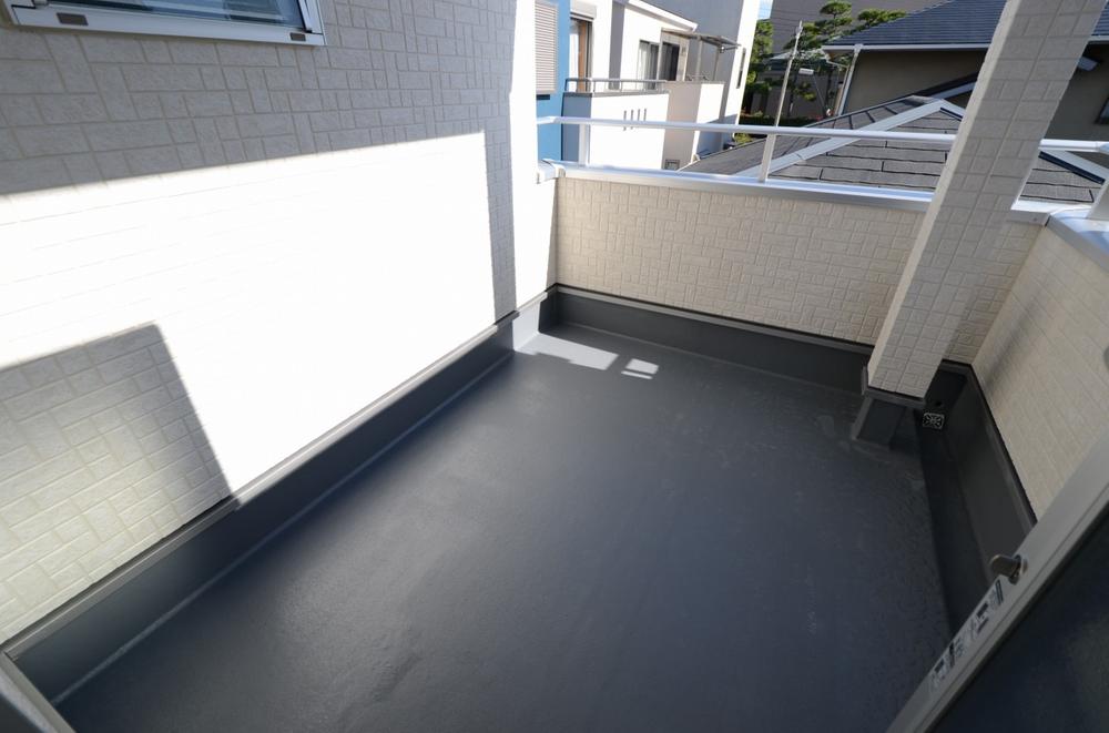 Balcony. Indoor (11 May 2013) Shooting