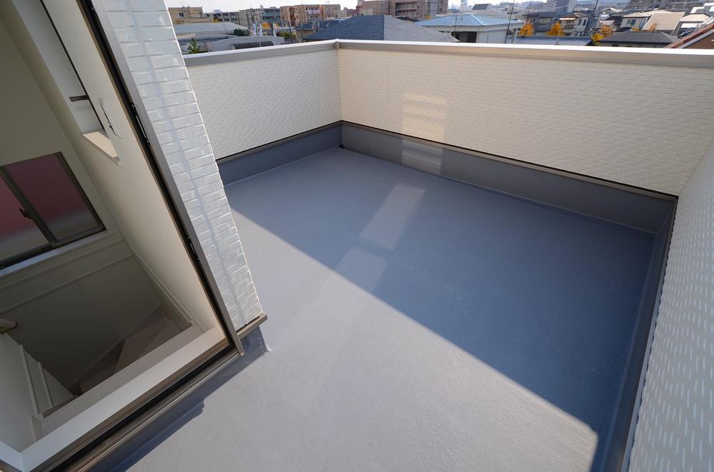 Balcony. Local (12 May 2013) Shooting