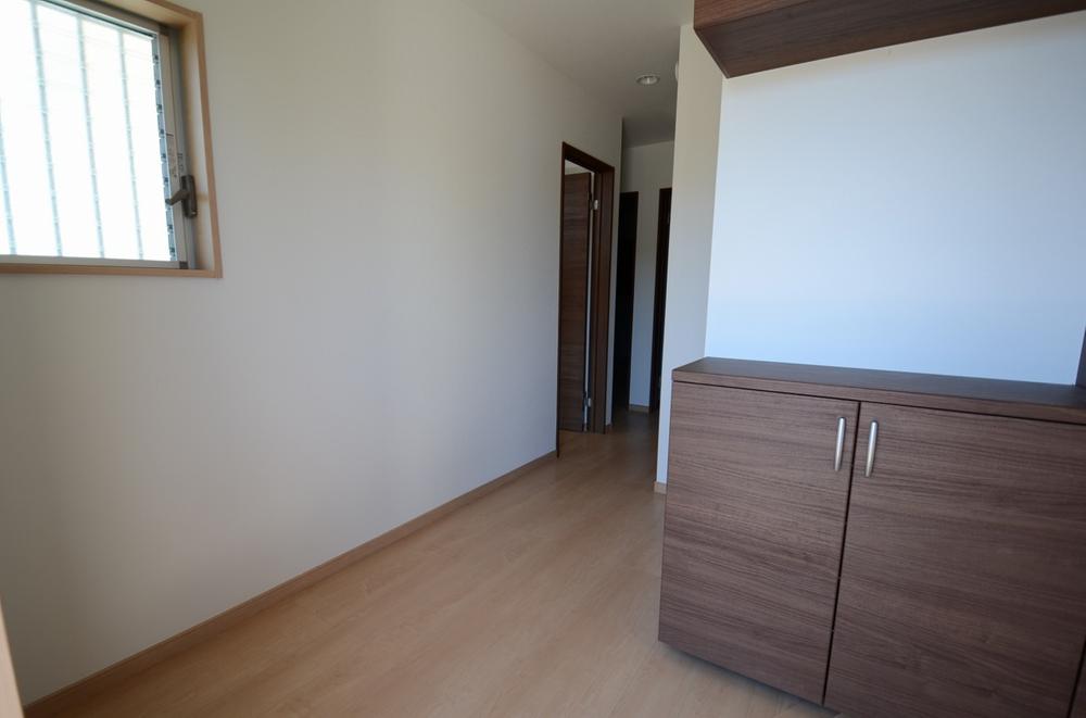 Other introspection. Indoor (September 2013) Shooting