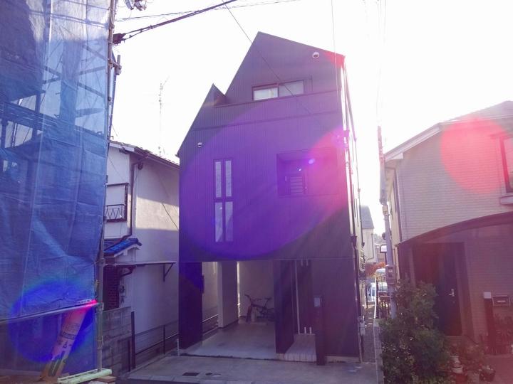 Local appearance photo. Local (12 May 2013) Shooting