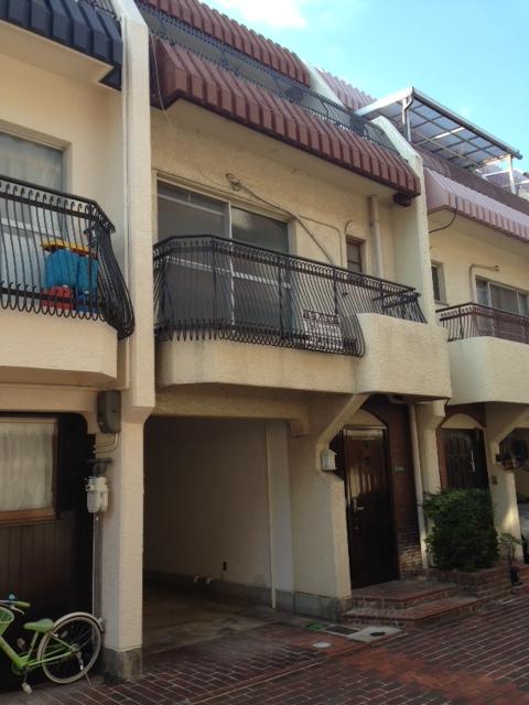 Local appearance photo. Local (11 May 2013) Shooting