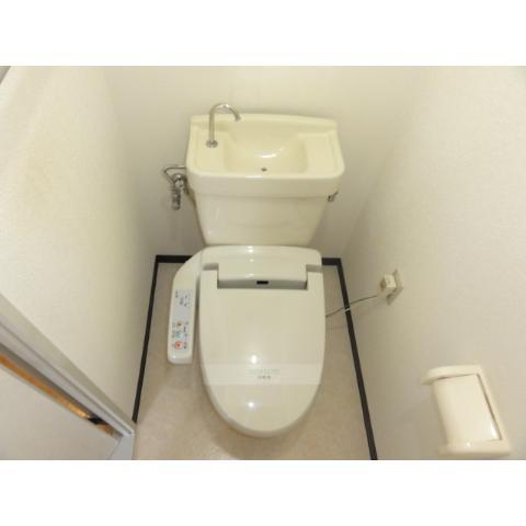 Toilet