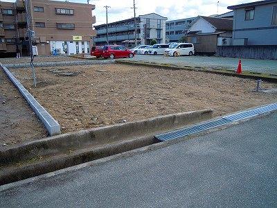 Local appearance photo. Local (12 May 2013) Shooting