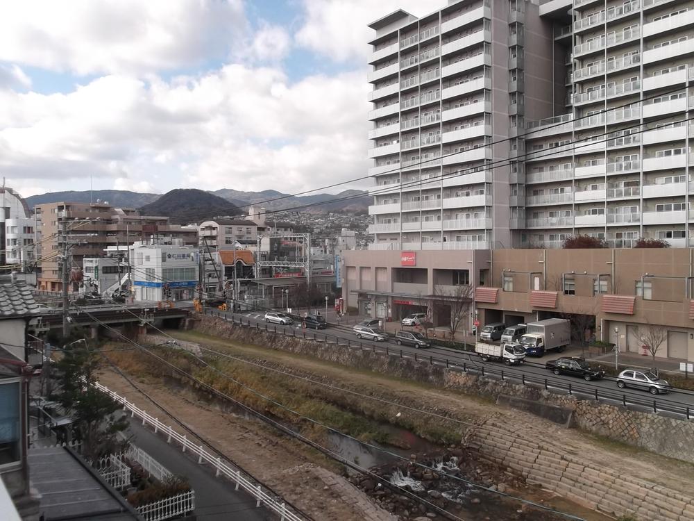 View photos from the dwelling unit. View from the site (December 2013) Shooting