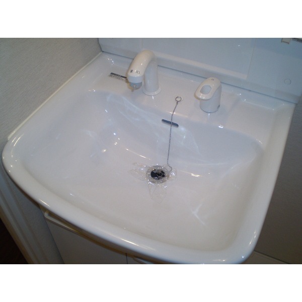 Washroom. Basin replaced.!