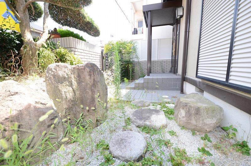 Garden. Local (August 2013) Shooting