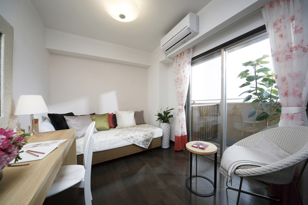 Interior.  [Western style room] G type model room