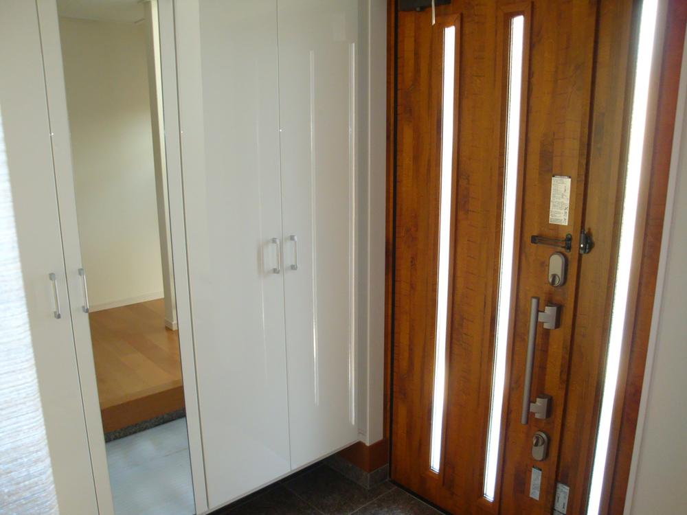 Entrance. Entrance and front door storage