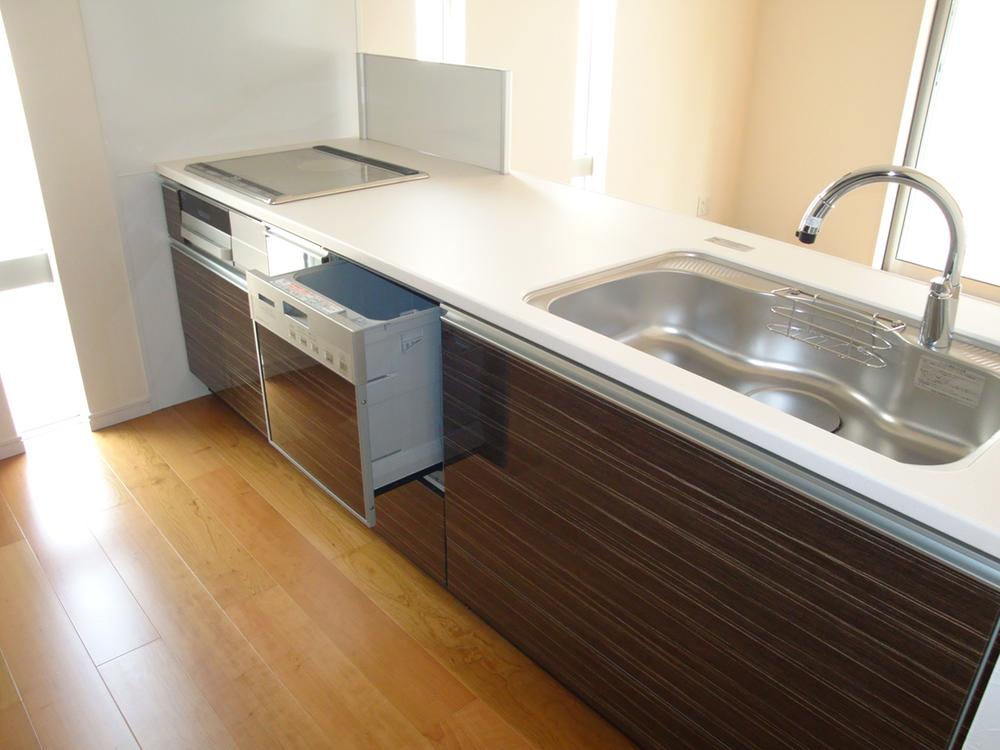 Kitchen. System kitchen with a dishwasher