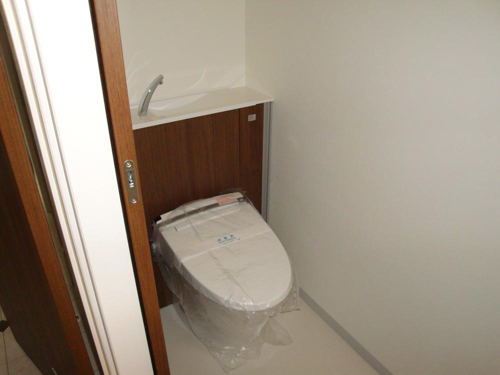Toilet. 1st floor, Both second floor Washlet