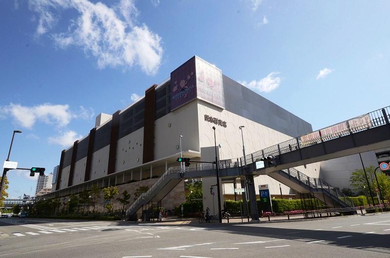 Shopping centre. SHIRTS CODE Hankyu 1818m to Nishinomiya Gardens shop