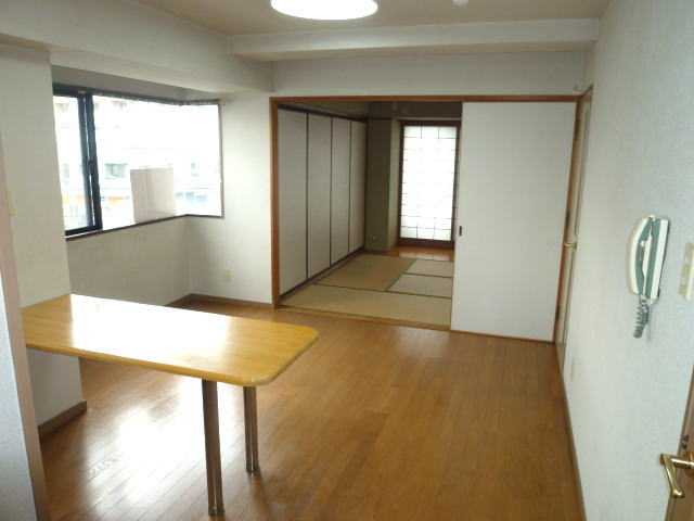 Living and room. Living room 1