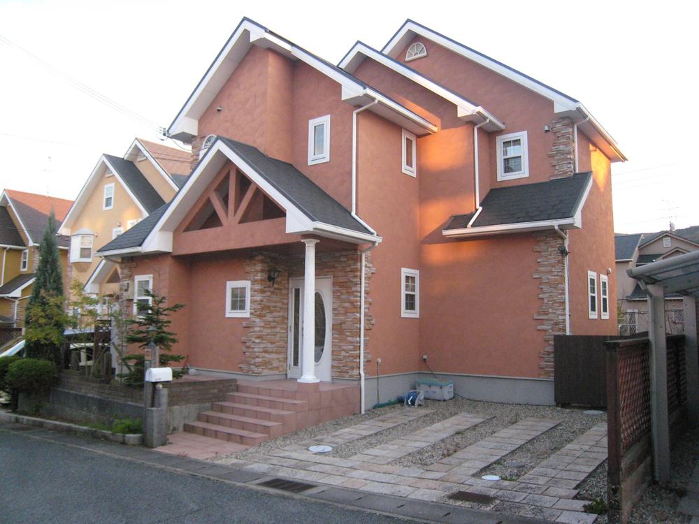 Local appearance photo. Local (11 May 2013) Shooting