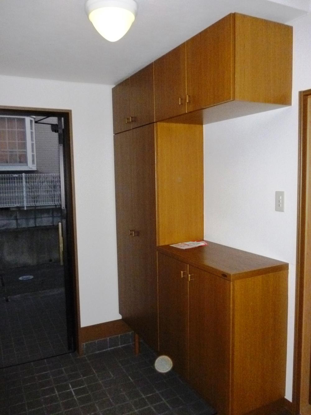 Entrance. Local (January 2014) Shooting