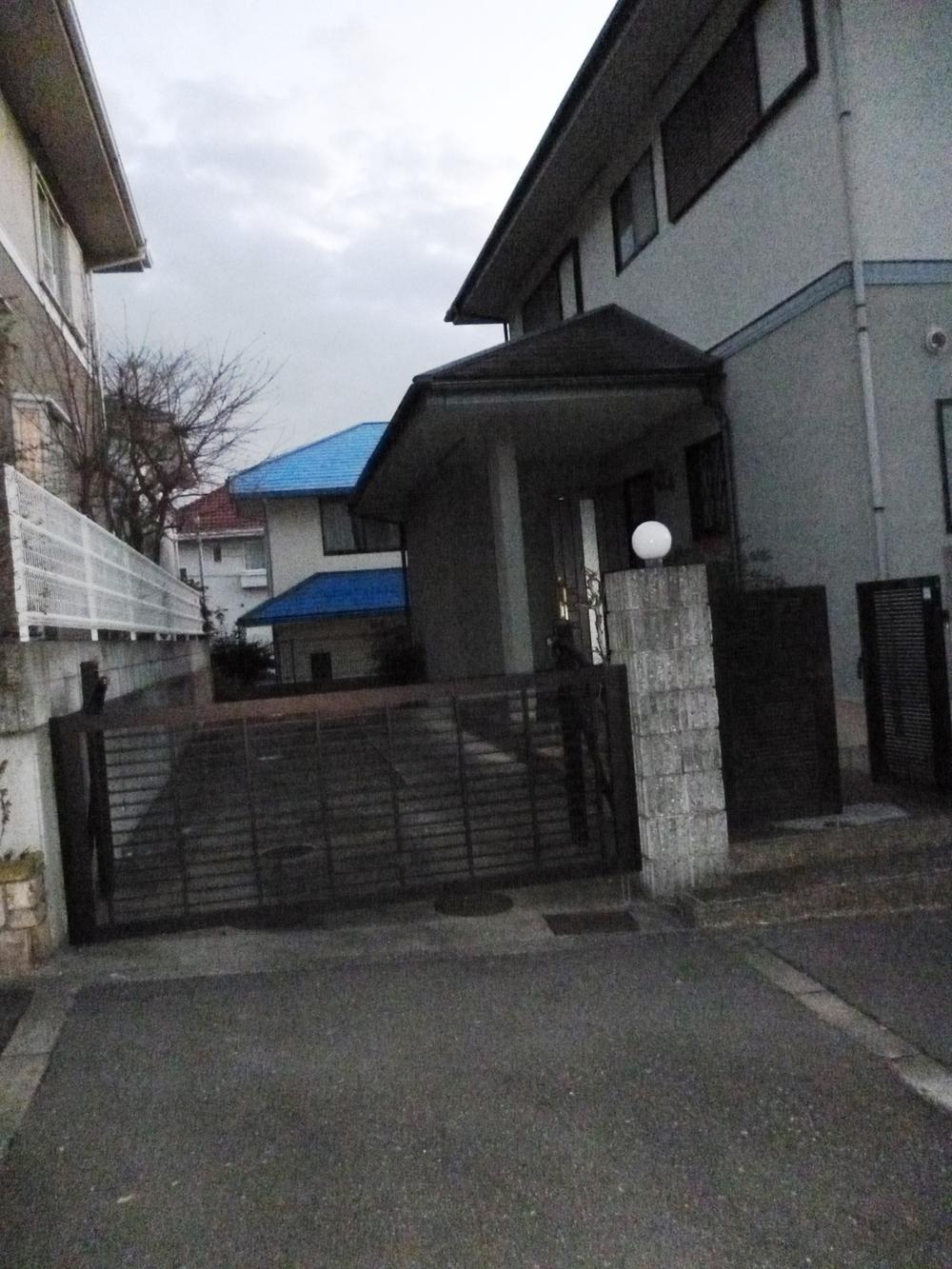 Parking lot. Local (January 2014) Shooting