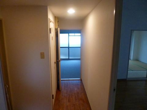 Other room space. Corridor