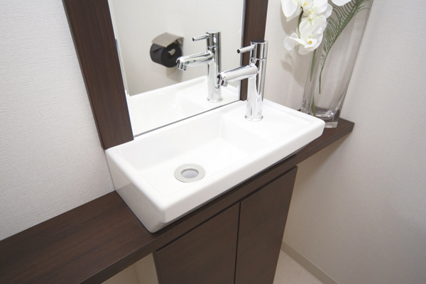 Toilet.  [Hand wash counter] By handwashing counter in pursuit of ease of use and design, You can use to enable the space. Also, At the bottom of the bowl, Accessories you can storage (same specifications ※ Except for some)