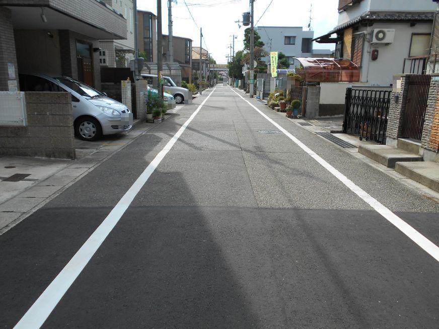 Local photos, including front road. Local (September 2013) Shooting