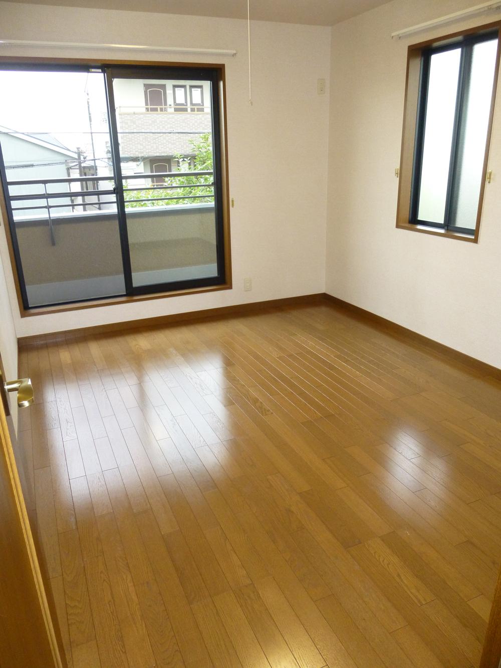 Non-living room. Room (August 2013) Shooting