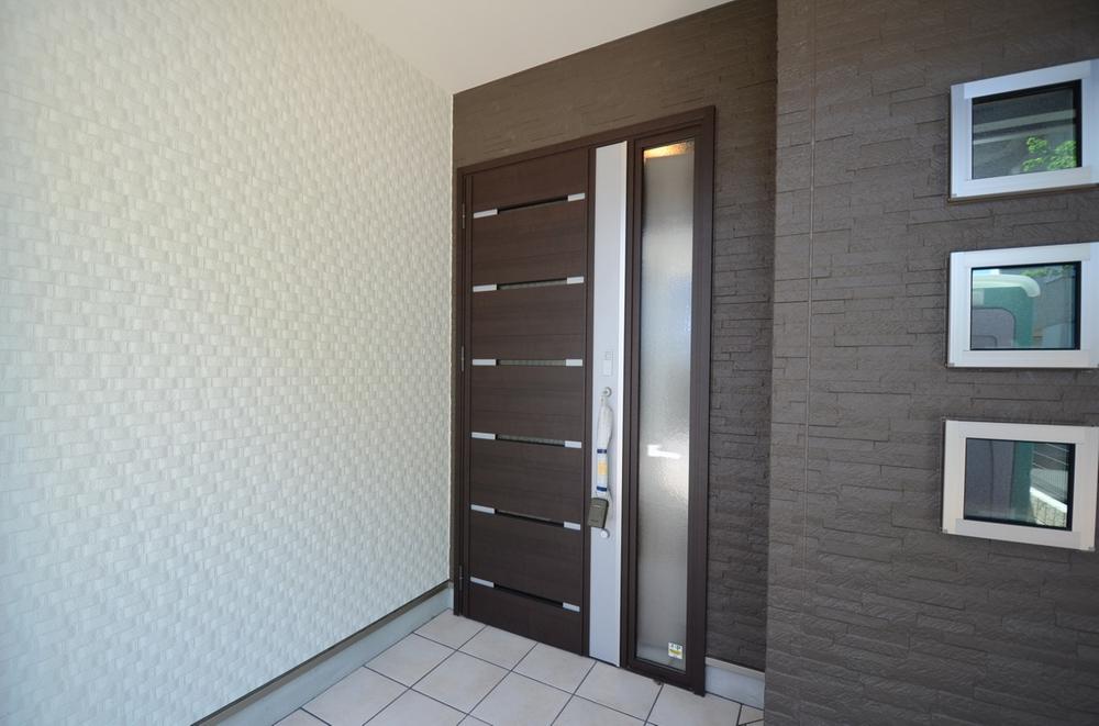 Local appearance photo. Local (10 May 2013) Shooting