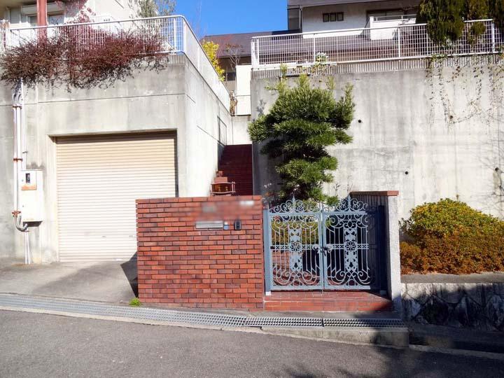 Local appearance photo. Local (12 May 2013) Shooting