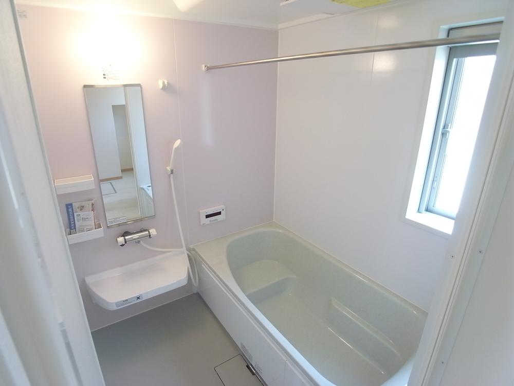 Same specifications photo (bathroom)