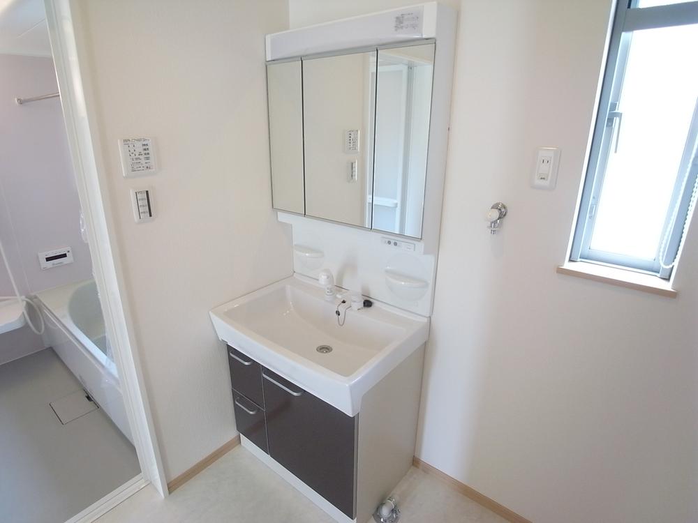 Same specifications photos (Other introspection)