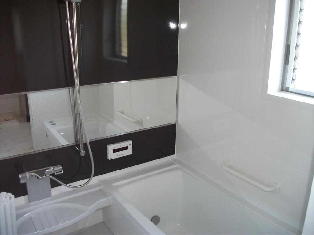 Bathroom.  ◆ bathroom