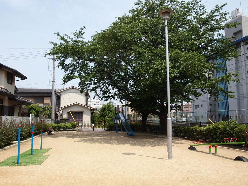 park. 15m to Omori Park