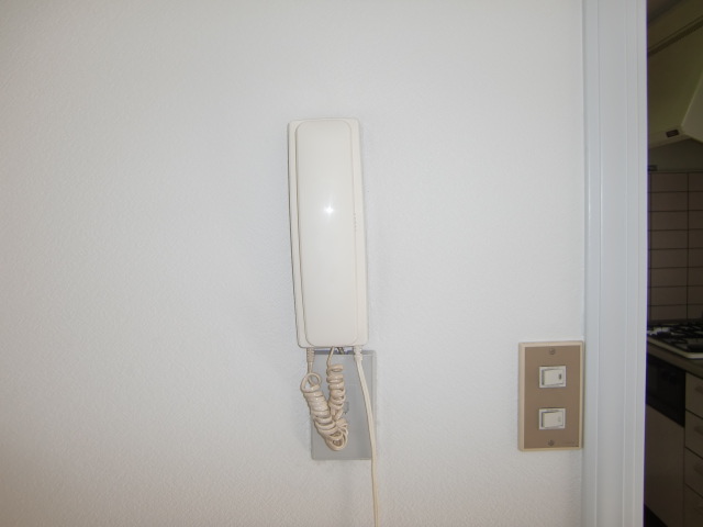 Other Equipment. It is with a convenient intercom! (^^)!