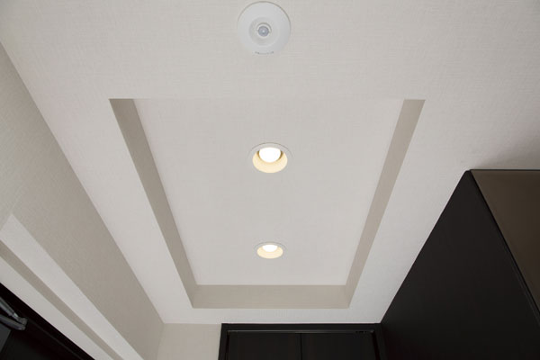 Other.  [Folding on the ceiling] By adopting the fold on the ceiling to enhance the magnificent space, Has been considered so that can feel comfortably welcome was joy when you return home (same specifications)