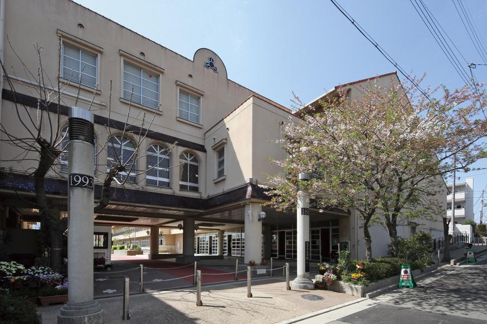 Primary school. Municipal Taisha 490m 7-minute walk to elementary school. Junior high school in walking distance children convenient school is, Distance of the peace of mind to the family